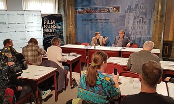 © FILMLAND MV